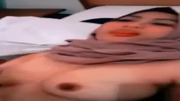 Bokep Jilbab Cantik Digarap Di Kamar Kos Kosan